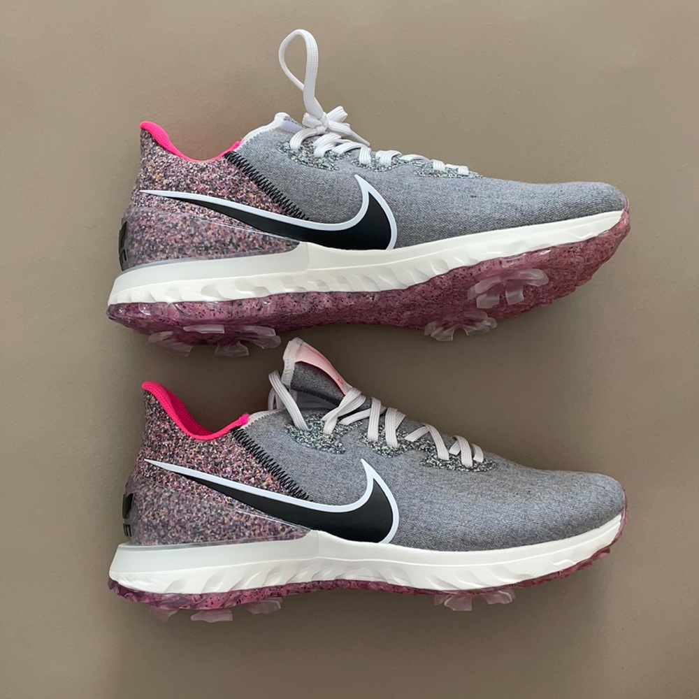 NWOT Men’s Nike Golf Shoes